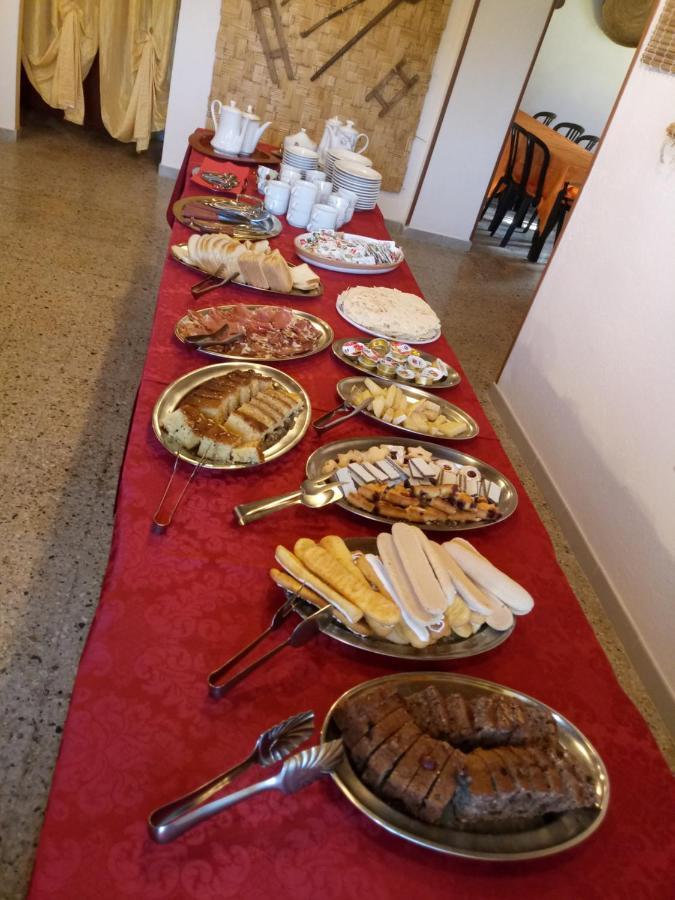 Agriturismo Usurtala Orani Екстер'єр фото