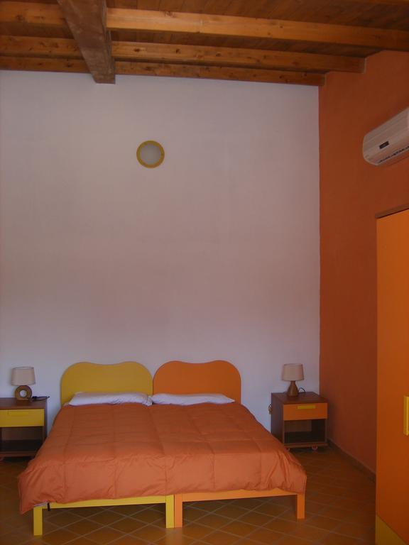 Agriturismo Usurtala Orani Екстер'єр фото